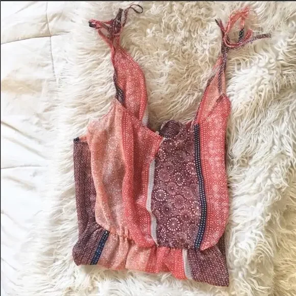 NEW BCBG MaxAzria Red White Sheer Print Patterned Tie Tank Top Shorts Romper S - Picture 4 of 7